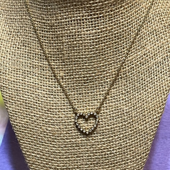 Vintage NRT avon open heart necklace - Picture 2 of 11